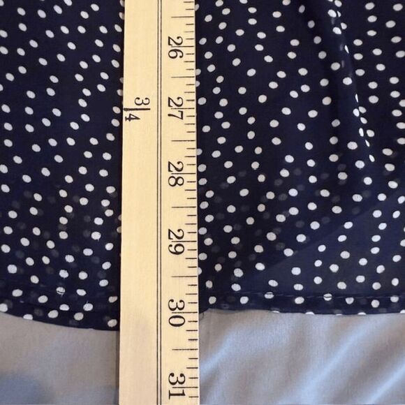 Torrid Cold Shoulder Blouse Navy Blue White Polka Dots Lined Flowy Size 1X - Picture 9 of 10